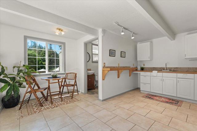 900 Lakeside Drive, Felton CA: https://media.crmls.org/mediaz/1a20d347-a335-4b8d-a0eb-673d6e628018.jpg