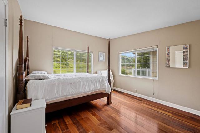 17480 Hoot Owl Way, Morgan Hill CA: https://media.crmls.org/mediaz/1a21272b-8978-47a6-8db6-8702852cd20c.jpg