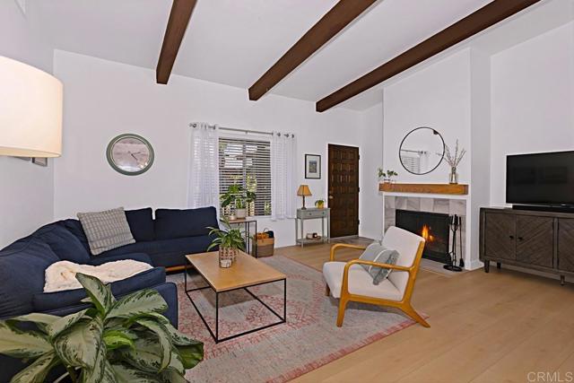 Detail Gallery Image 1 of 18 For 4420 Cleveland Ave #14,  San Diego,  CA 92116 - 2 Beds | 1 Baths