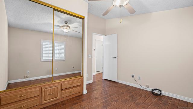 6460 Convoy Court, San Diego CA: https://media.crmls.org/mediaz/1a2182c2-04ca-4763-880b-265fca66b4a5.jpg