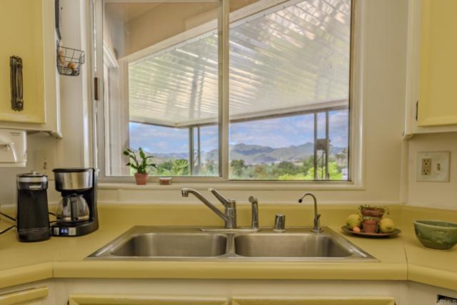 Detail Gallery Image 12 of 28 For 4650 Dulin #121,  Fallbrook,  CA 92028 - 2 Beds | 2 Baths