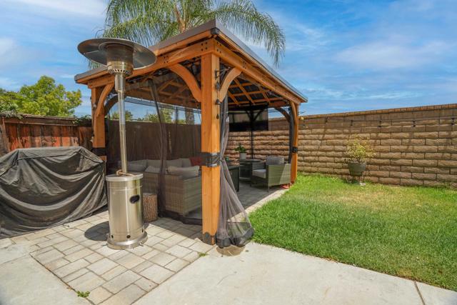 8749 Fairoaks Court, Rancho Cucamonga CA: https://media.crmls.org/mediaz/1a21c82b-5e4f-41fb-8543-3c02b845ed4e.jpg
