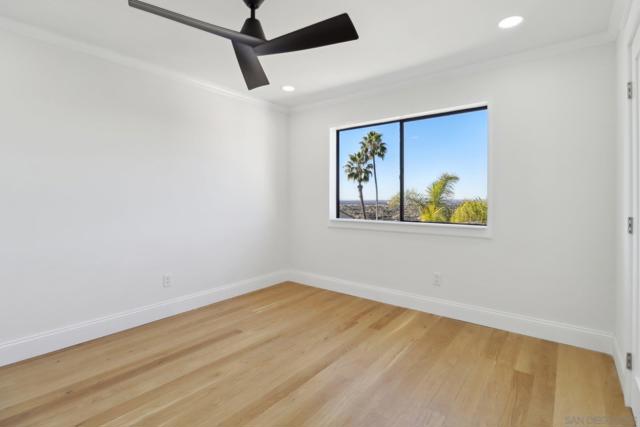4367 Summit Dr, La Mesa CA: https://media.crmls.org/mediaz/1a241501-7b9d-4c93-915a-a2195a0dd81e.jpg