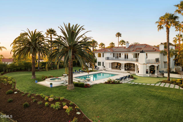 1069 Corte Barroso, Camarillo CA: https://media.crmls.org/mediaz/1a24151e-94da-497c-bbb2-1784e58338ca.jpg