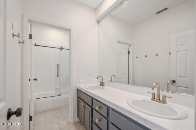 560 Granite Hills Street, Simi Valley CA: https://media.crmls.org/mediaz/1a24dd73-2f64-4021-a717-a7e1ad0678d7.jpg