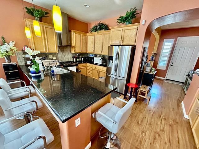 1732 W Westlake Drive, Roseville CA: https://media.crmls.org/mediaz/1a263de3-a7f1-4588-94c2-a1f977973393.jpg