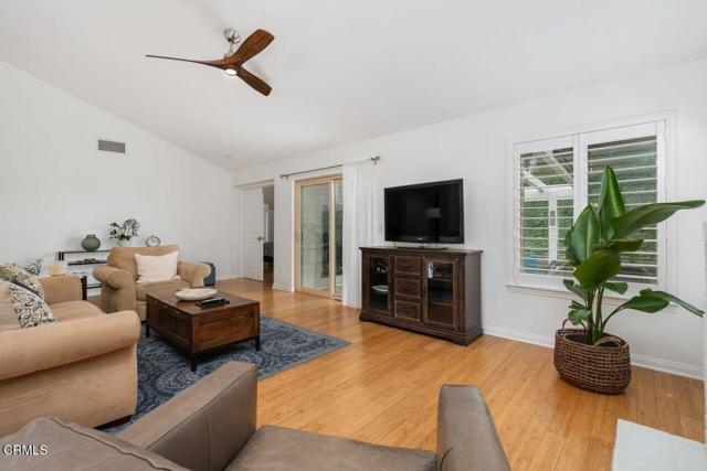 6036 Gitana Avenue, Camarillo CA: https://media.crmls.org/mediaz/1a26afb9-5835-4a11-84ef-7ff2df35709b.jpg