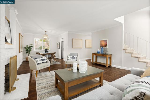 2115 Wilmington Dr, Walnut Creek CA: https://media.crmls.org/mediaz/1a27249a-3e8c-4f38-8648-12449a64e027.jpg