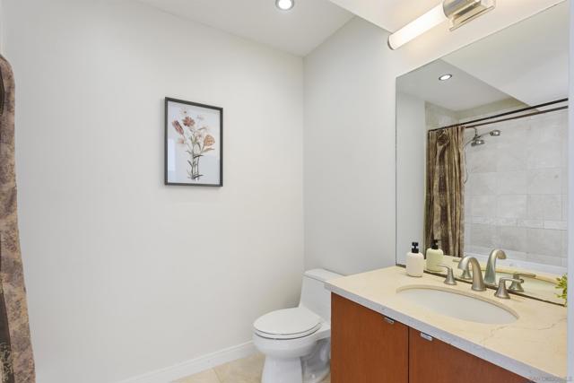 Image 14 of 26 For 550 Front St  407