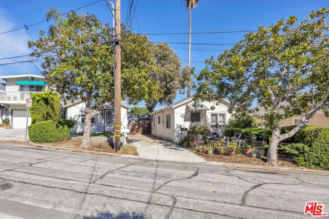 1226 Corona Street, Hermosa Beach, California 90254, 6 Bedrooms Bedrooms, 0 ,5 BathroomsBathrooms,Residential,For Sale,Corona,0,26844077 1226 Corona Street, Hermosa Beach, California 90254, 6 Bedrooms Bedrooms, 0 ,5 BathroomsBathrooms,Residential,For Sale,Corona,0,26844077