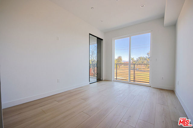 Image 68 of 74 For 6401 Odessa Avenue