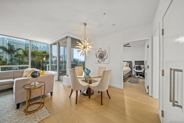 888 W E St, San Diego CA: https://media.crmls.org/mediaz/1a2a13b2-7cc2-4608-96dc-b8824024875f.jpg