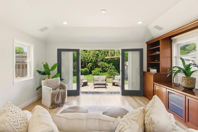 935 Chabrant Way, San Jose CA: https://media.crmls.org/mediaz/1a2a6ac7-fb3a-4d22-b502-fd02d0724519.jpg
