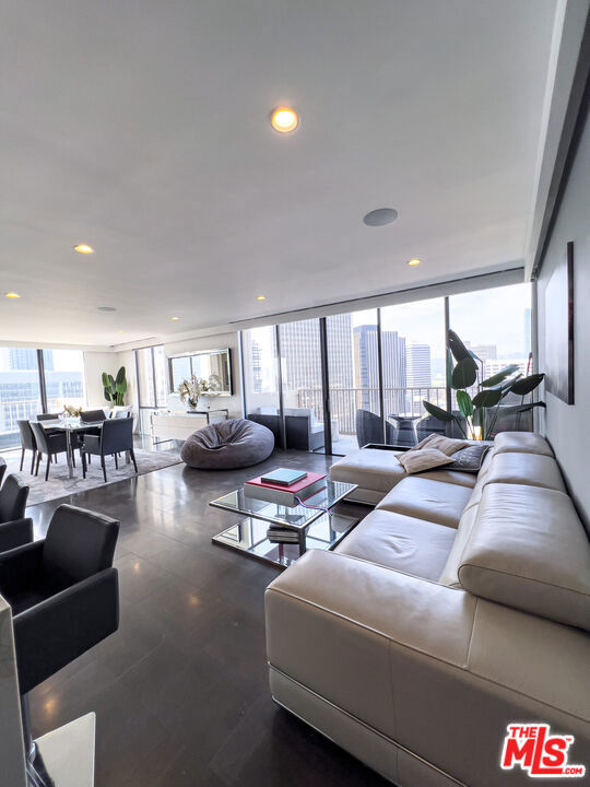 2160 Century Park East, Los Angeles CA: https://media.crmls.org/mediaz/1a2b2635-028a-4984-92ea-4392e302320d.jpg