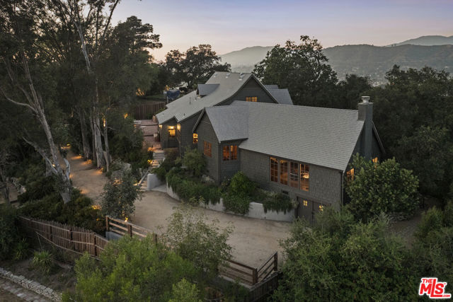 Image 33 of 35 For 1960 Escarpa Drive