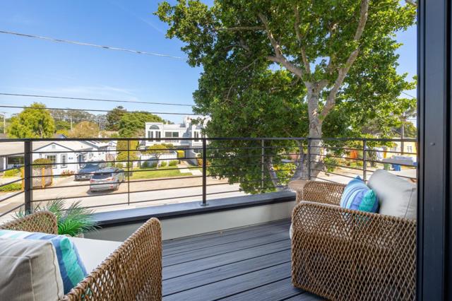 461 6th Avenue, Santa Cruz CA: https://media.crmls.org/mediaz/1a2bc32f-7c93-490b-8ec8-12594746efde.jpg