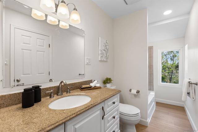 25311 Jesmond Dene Road, Escondido CA: https://media.crmls.org/mediaz/1a2c021c-02c9-4ae5-8d60-998c316dfb61.jpg