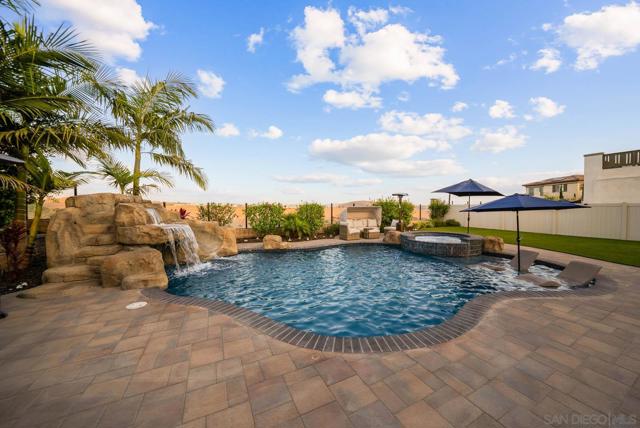 1715 Paterna Dr., Chula Vista CA: https://media.crmls.org/mediaz/1a2c26dd-699f-49fb-b5ad-e25d9b64372d.jpg