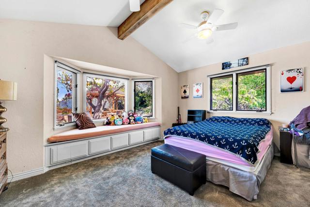 17505 Corte Lomas Verde, Poway CA: https://media.crmls.org/mediaz/1a2d102c-fb54-4ca8-be14-0f77b18da979.jpg