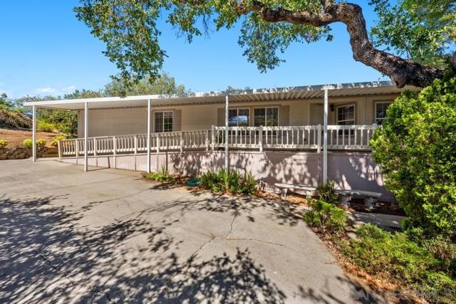 18218 Paradise Mountain Rd, Valley Center, California 92082, 3 Bedrooms Bedrooms, ,2 BathroomsBathrooms,Residential,For Sale,Paradise Mountain Rd,240015496SD