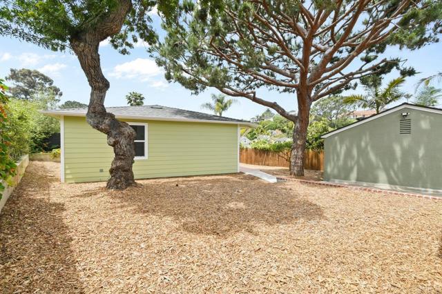 4055 Bernice Drive, San Diego CA: https://media.crmls.org/mediaz/1a2d82c0-2399-4c8e-b0bb-ac757fa92d97.jpg