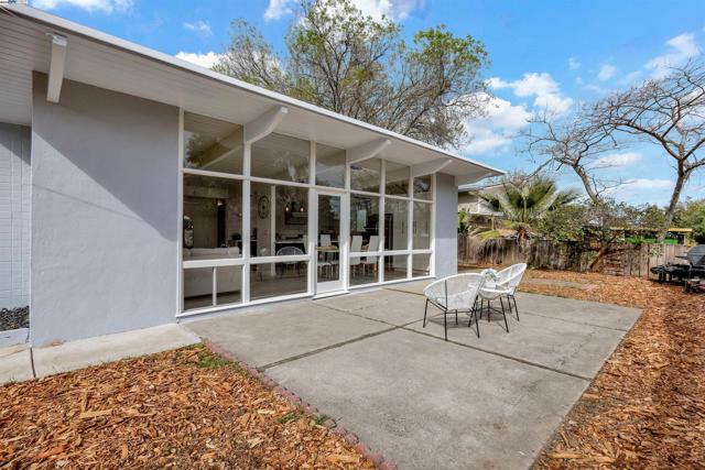 1167 Temple Dr, Pacheco CA: https://media.crmls.org/mediaz/1a2d96bd-7605-4359-b6aa-eea7fda711da.jpg