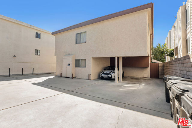 4156 Tujunga Avenue photo 8