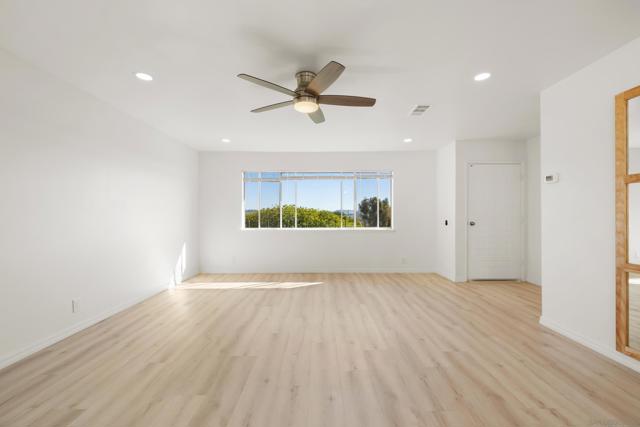 3875 Vista Campana, Oceanside CA: https://media.crmls.org/mediaz/1a2ddad9-509b-4100-9d2a-03a45c9b357c.jpg