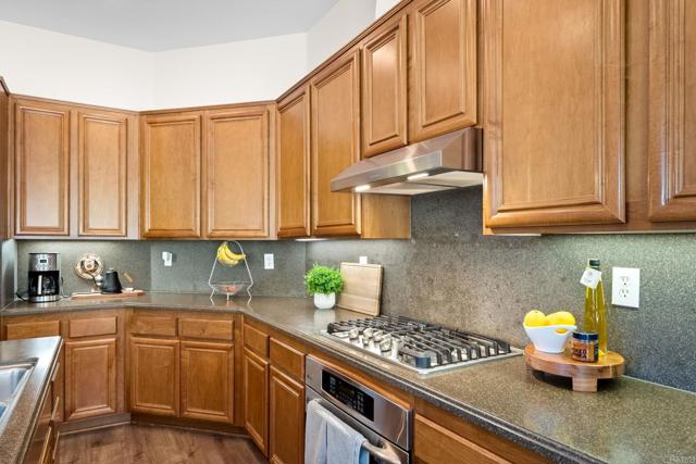 2710 Valleycreek Drive, Chula Vista CA: https://media.crmls.org/mediaz/1a2df15f-5e9d-4038-b8e1-15132e7a142b.jpg