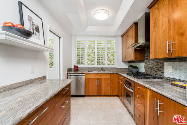 1830 Westholme Avenue, Los Angeles CA: https://media.crmls.org/mediaz/1a2e4a59-c5c2-499f-8c1e-e8fdcc9c2a1a.jpg