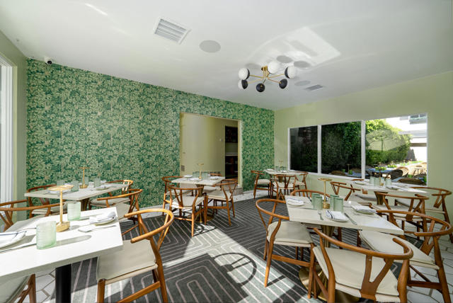 664 Palm Canyon Drive, Palm Springs CA: https://media.crmls.org/mediaz/1a2ec113-44d8-4a6d-b900-a3e1b544b989.jpg