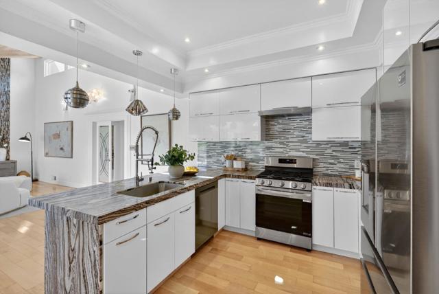 30 Bluebell Lane, Hillsborough CA: https://media.crmls.org/mediaz/1a2f6aee-4332-4972-94c4-0d2337e00b6a.jpg