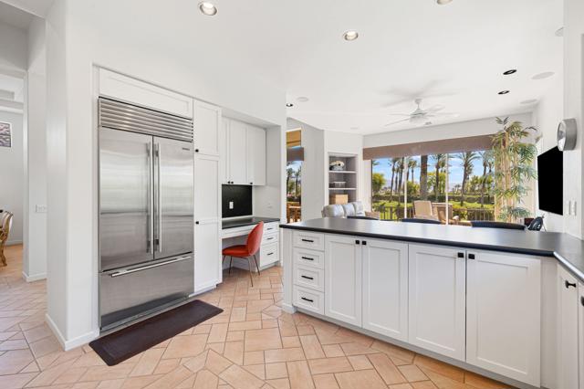 236 Eagle Dance Circle, Palm Desert, CA 92211