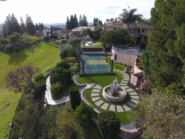 4478 Deer Ridge Rd, Danville CA: https://media.crmls.org/mediaz/1a3227cb-df86-4507-b7ac-57fbd5081833.jpg