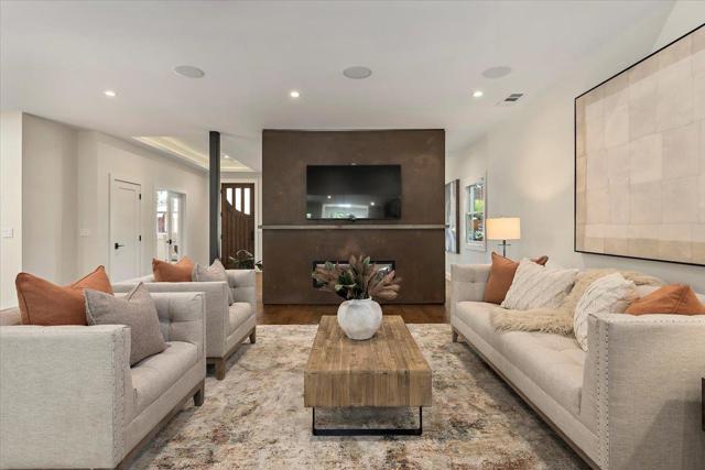 427 Paco Drive, Los Altos CA: https://media.crmls.org/mediaz/1a32aa44-f684-4d92-b14a-e076213c2083.jpg