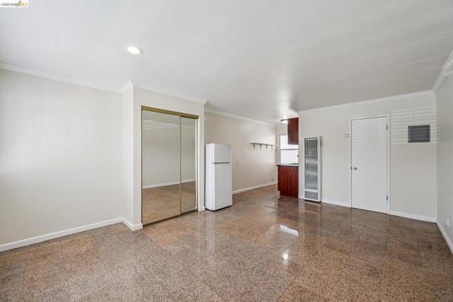 1220 62Nd St, Oakland CA: https://media.crmls.org/mediaz/1a32e4cb-26f1-4121-b729-4f654251a9fd.jpg