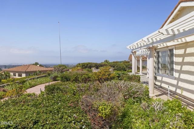 7090 El Malabar Drive, Ventura CA: https://media.crmls.org/mediaz/1a334bd0-8616-49b3-bbc1-676e438cdb40.jpg