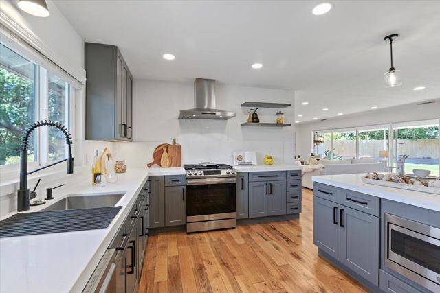 190 W San Martin Avenue, San Martin CA: https://media.crmls.org/mediaz/1a3383ed-957f-431b-b552-ff73819cb6ab.jpg