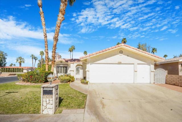 74276 Zircon E Circle, Palm Desert CA: https://media.crmls.org/mediaz/1a33a3ed-1e4e-46c0-8c51-b056e0fcd4a5.jpg