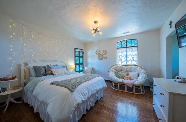 1 Santa Lucia Avenue, Salinas CA: https://media.crmls.org/mediaz/1a346c21-9a8d-4eaa-b040-9544e311cea9.jpg