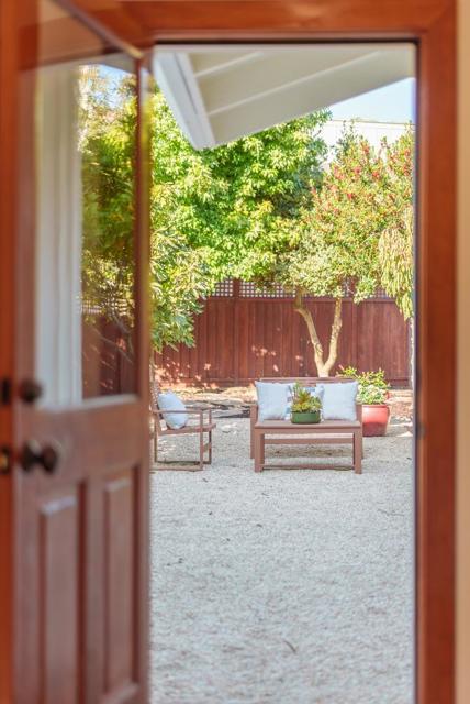 325 Kingsbury Drive, Aptos CA: https://media.crmls.org/mediaz/1a34d03d-79e1-4d87-860b-b387d11c767c.jpg