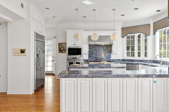 Detail Gallery Image 12 of 58 For 12213 Fairway Pointe Row, Rancho Bernardo (San Diego),  CA 92128 - 4 Beds | 4/1 Baths