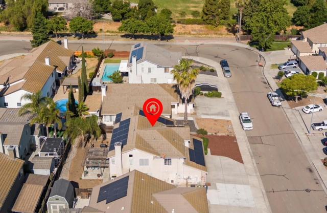 2090 Iroula Way, Tracy CA: https://media.crmls.org/mediaz/1a36583e-8210-4bca-b7bd-e17aebf0df77.jpg