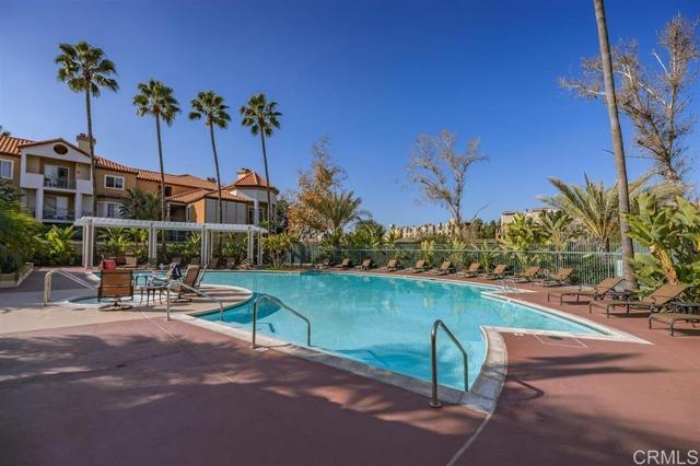 Detail Gallery Image 3 of 24 For 2050 Camino De La Reina #203,  San Diego,  CA 92108 - 2 Beds | 2 Baths