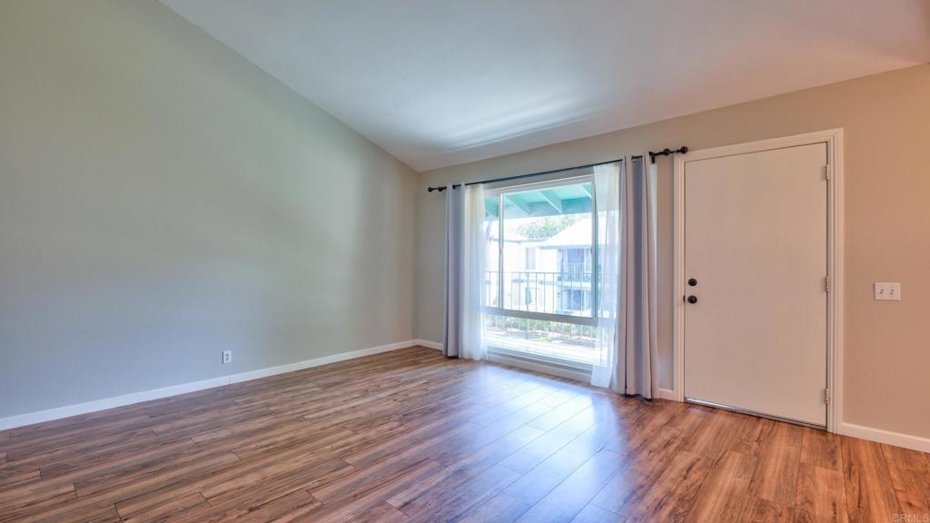 1811 E Grand Avenue - photo 10
