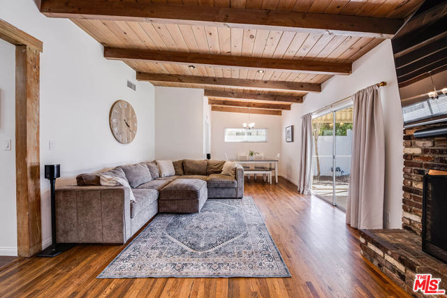 15708 Kalisher Street photo 3