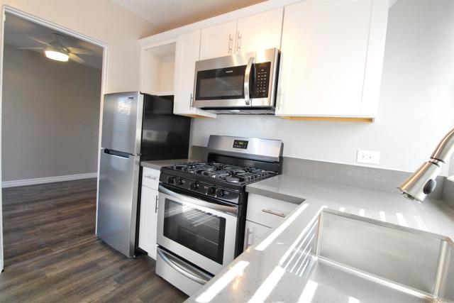 4685 Hamilton Street, San Diego CA: https://media.crmls.org/mediaz/1a3932d0-5aac-4ce3-b43c-c0fa2312b89d.jpg