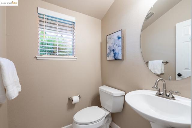 1105 Radiant Lane, San Ramon CA: https://media.crmls.org/mediaz/1a397133-0ec4-4a17-9b5f-a0c50c2231bf.jpg