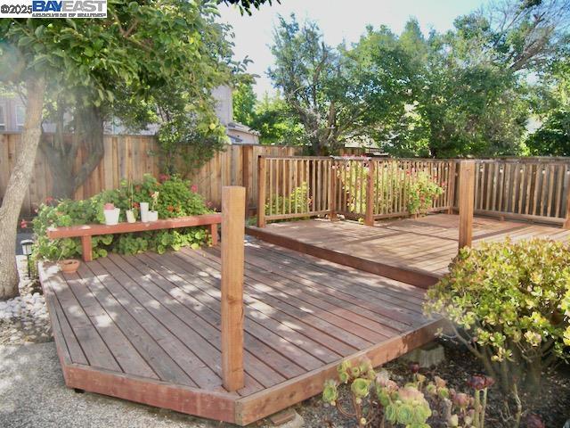 715 Sunrise Dr, Fremont CA: https://media.crmls.org/mediaz/1a398597-f284-405a-9cd8-ef269269dc70.jpg