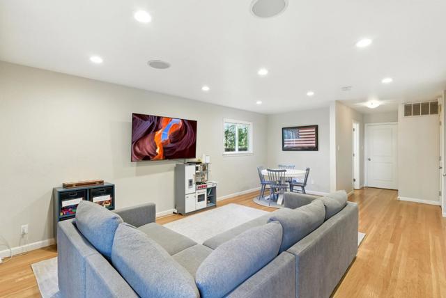 1427 Paloma Avenue, Burlingame CA: https://media.crmls.org/mediaz/1a39aa21-f5e1-4cb8-accf-81ab228abeef.jpg